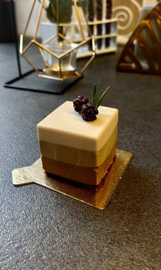 MACCHIATO pyragaitis (be cukraus, kiaušinių, miltų, laktozės, tinka veganams)